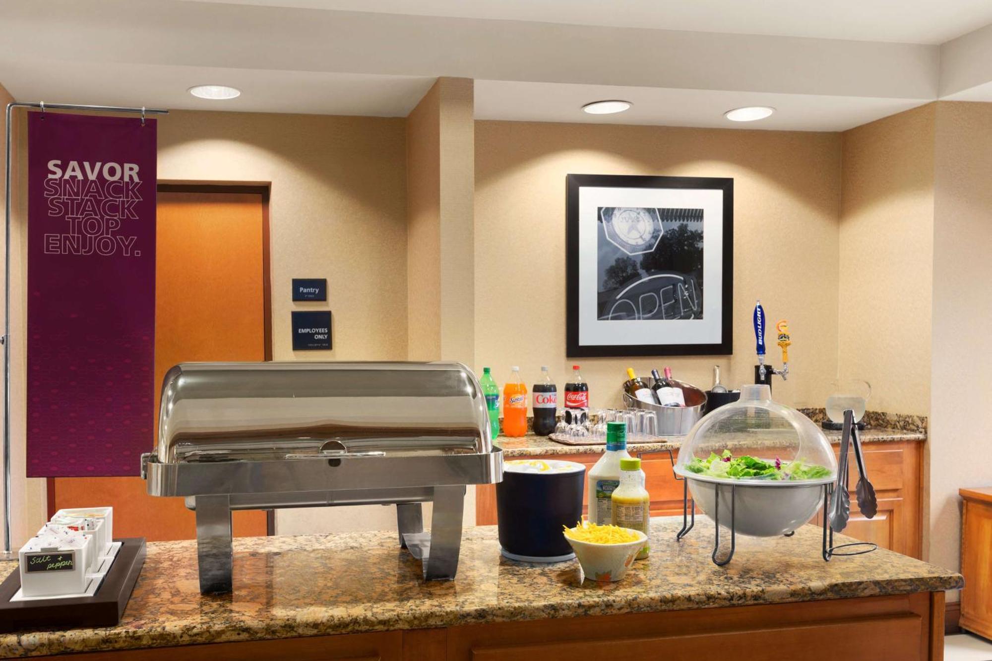 Hampton Inn & Suites By Hilton Manchester Bedford Eksteriør bilde