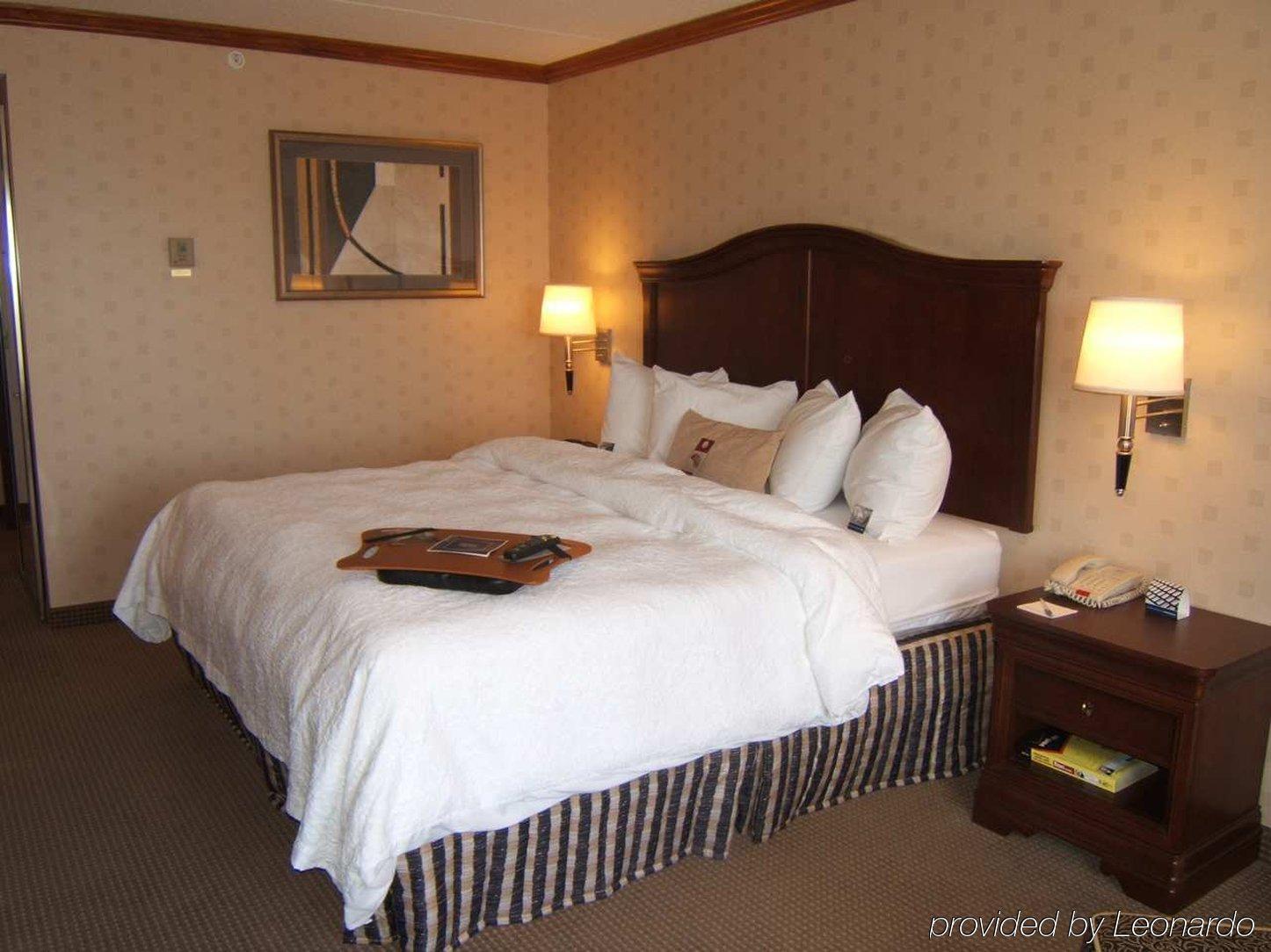 Hampton Inn & Suites By Hilton Manchester Bedford Rom bilde